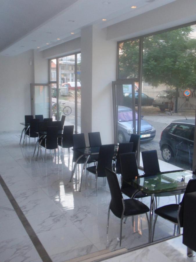 Hotel Banbus Loutra Edipsou  Buitenkant foto