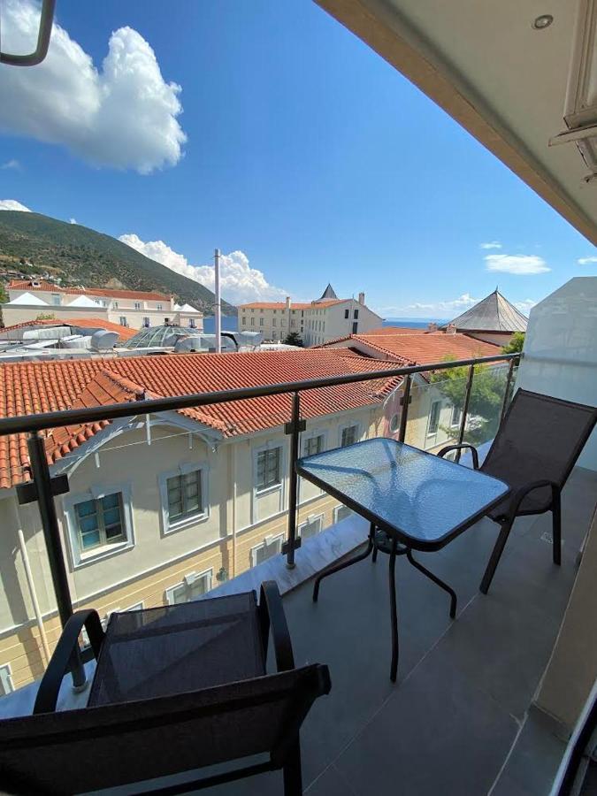 Hotel Banbus Loutra Edipsou  Buitenkant foto