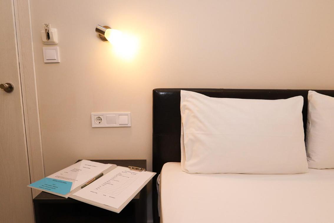 Hotel Banbus Loutra Edipsou  Buitenkant foto