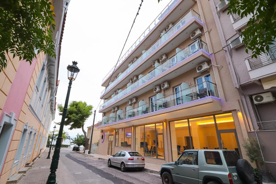Hotel Banbus Loutra Edipsou  Buitenkant foto