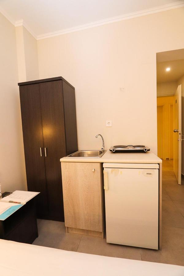 Hotel Banbus Loutra Edipsou  Buitenkant foto